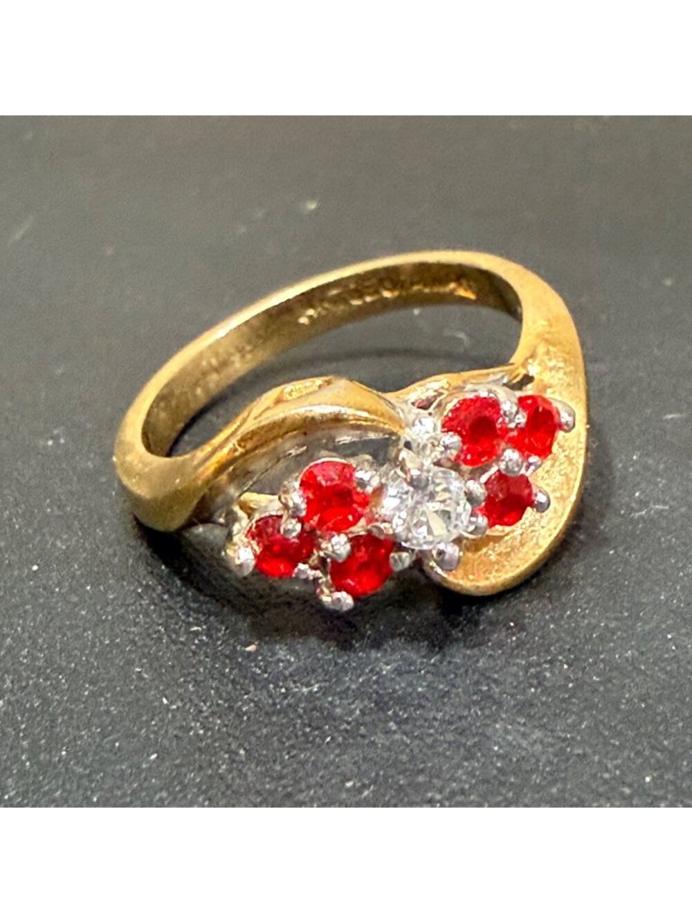 14K GE cocktail Cluster Floral Ring Red Clear Faux Stones Size 6.75-7